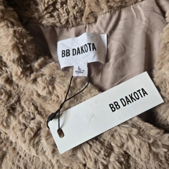 BB Dakota Plush Teddy Jacket - Picture 3 of 3